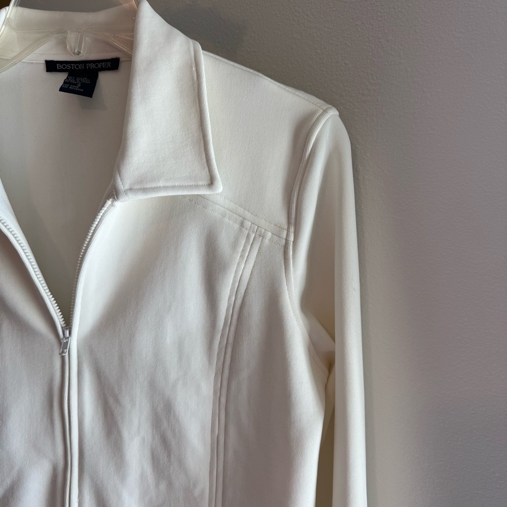 Boston Proper Sporty Zip Front Creamy White Knit Jacket w/Vented Sleeve - Small - Picture 5 of 17